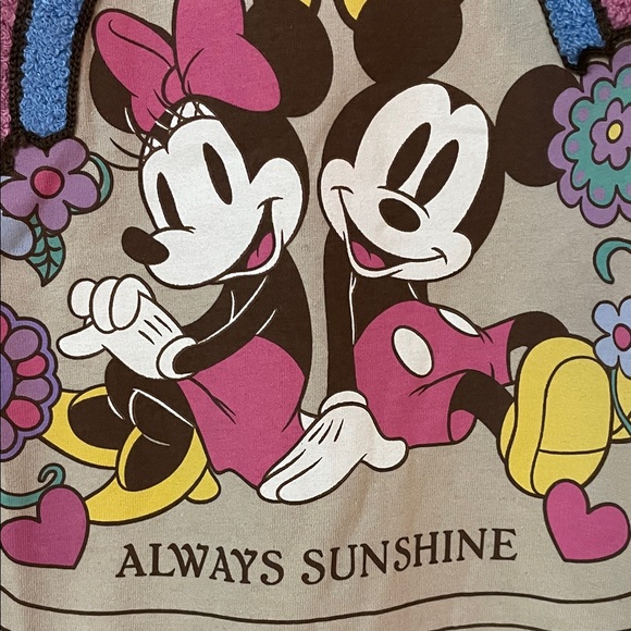 Disney Child’s T-Shirt Mickey Minnie Graphic Large - Picture 2 of 7